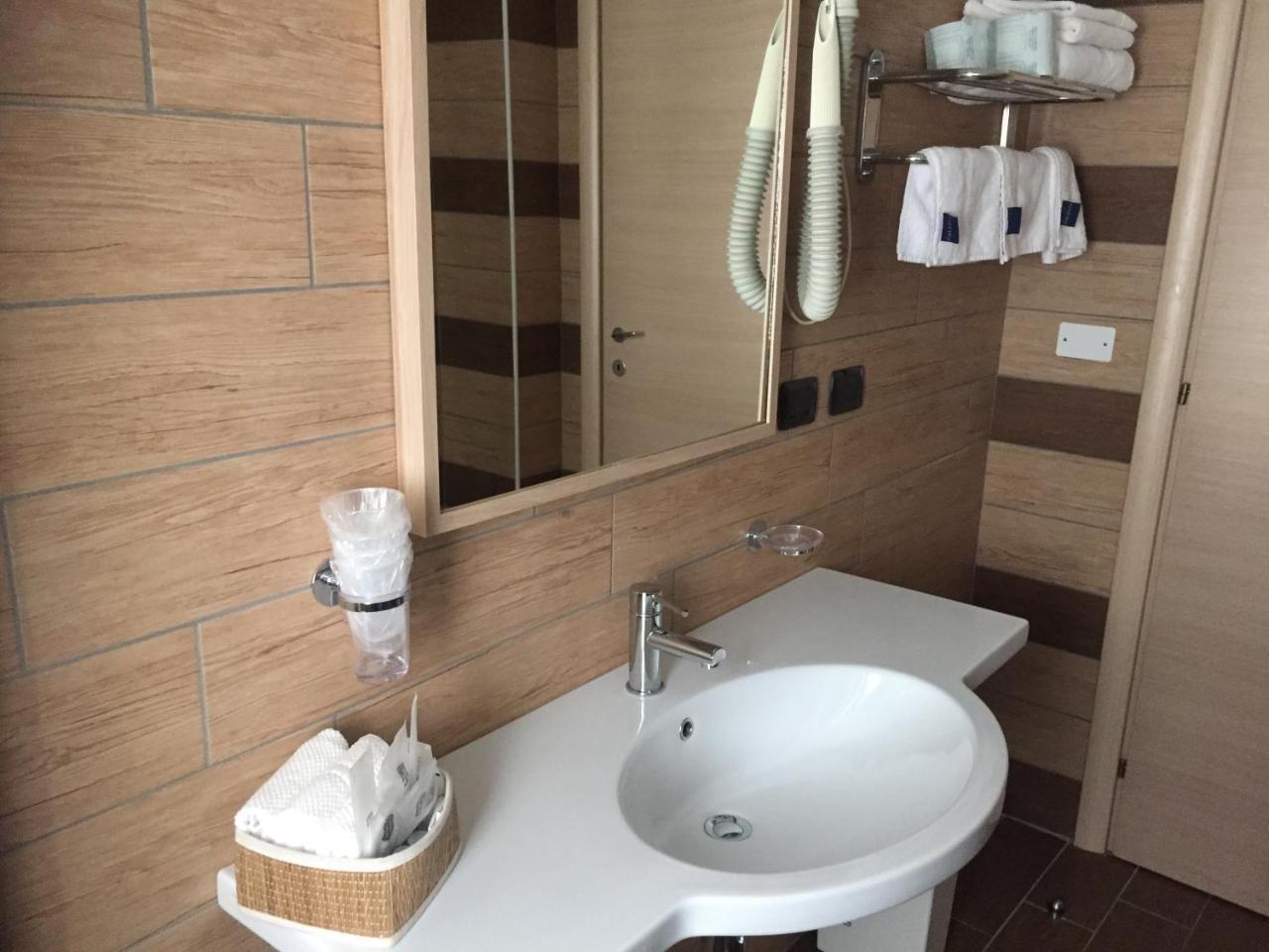 Da Battista Hotel Судзара Екстериор снимка